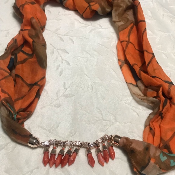 Scarf 🧣 - Picture 4 of 4